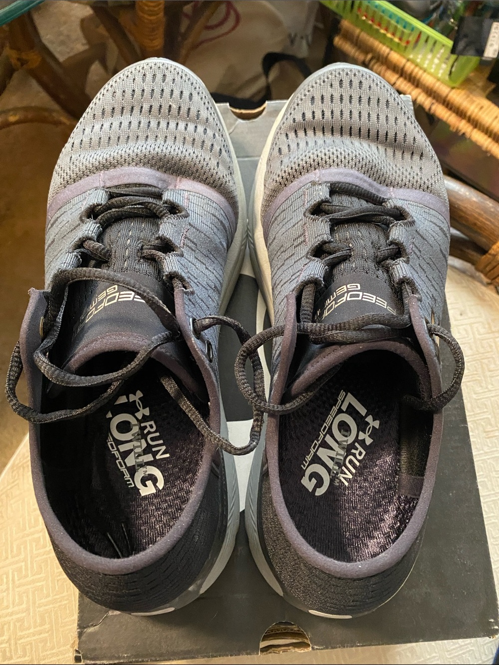 Under Armour Speedform Gemini 3 GR
Men's Grey & Black Lightweight Running Shoes